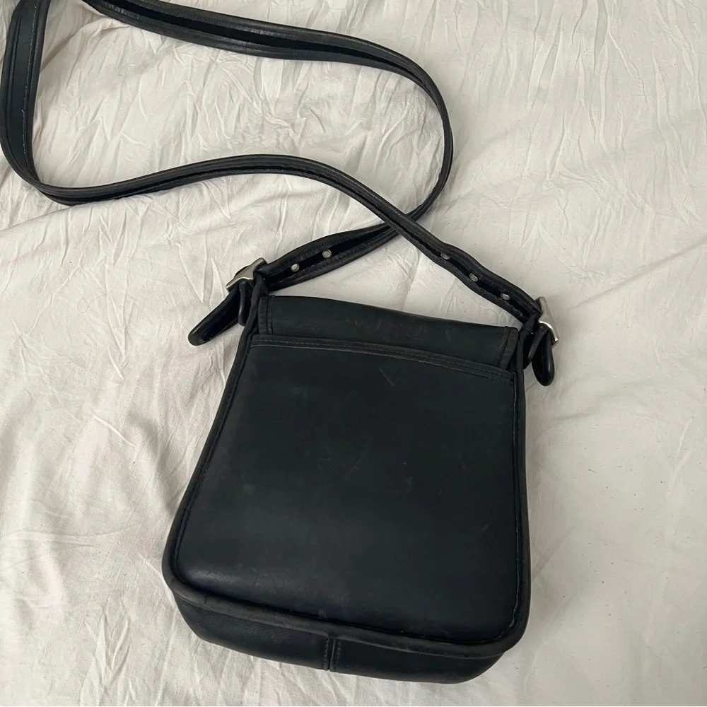 Vintage Coach Legacy Studio Flap Medium Crossbody Bag Black Leather H9Z 9145